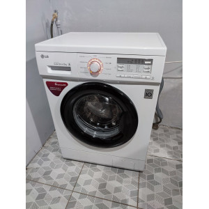 Стиральная машина LG F80B9LD. Photo 3